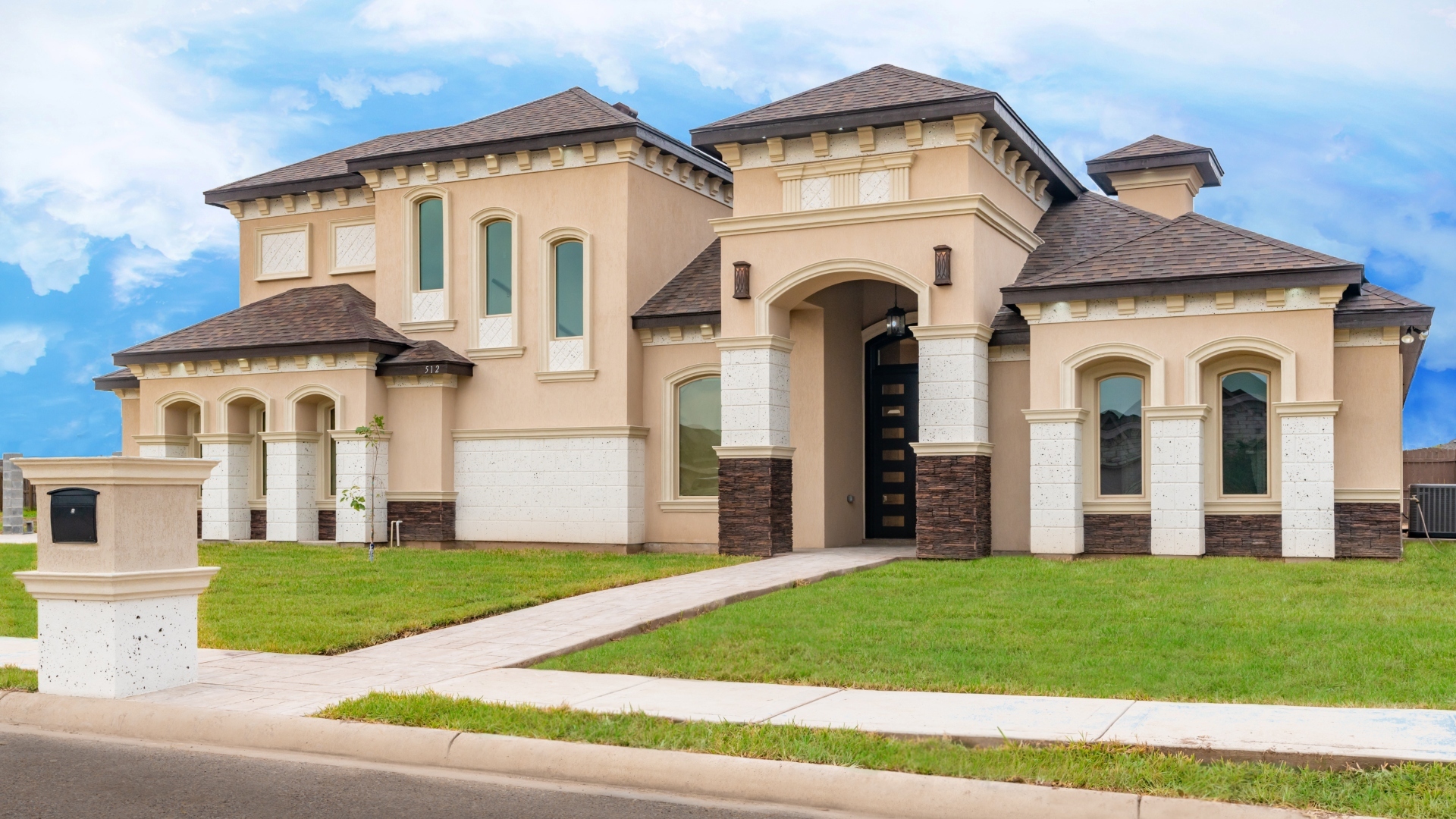 Trevino Luxury Custom Home Builder Edinburg, Texas