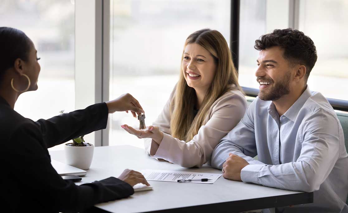 How First-Time Buyers Can Tackle the Home Building Process